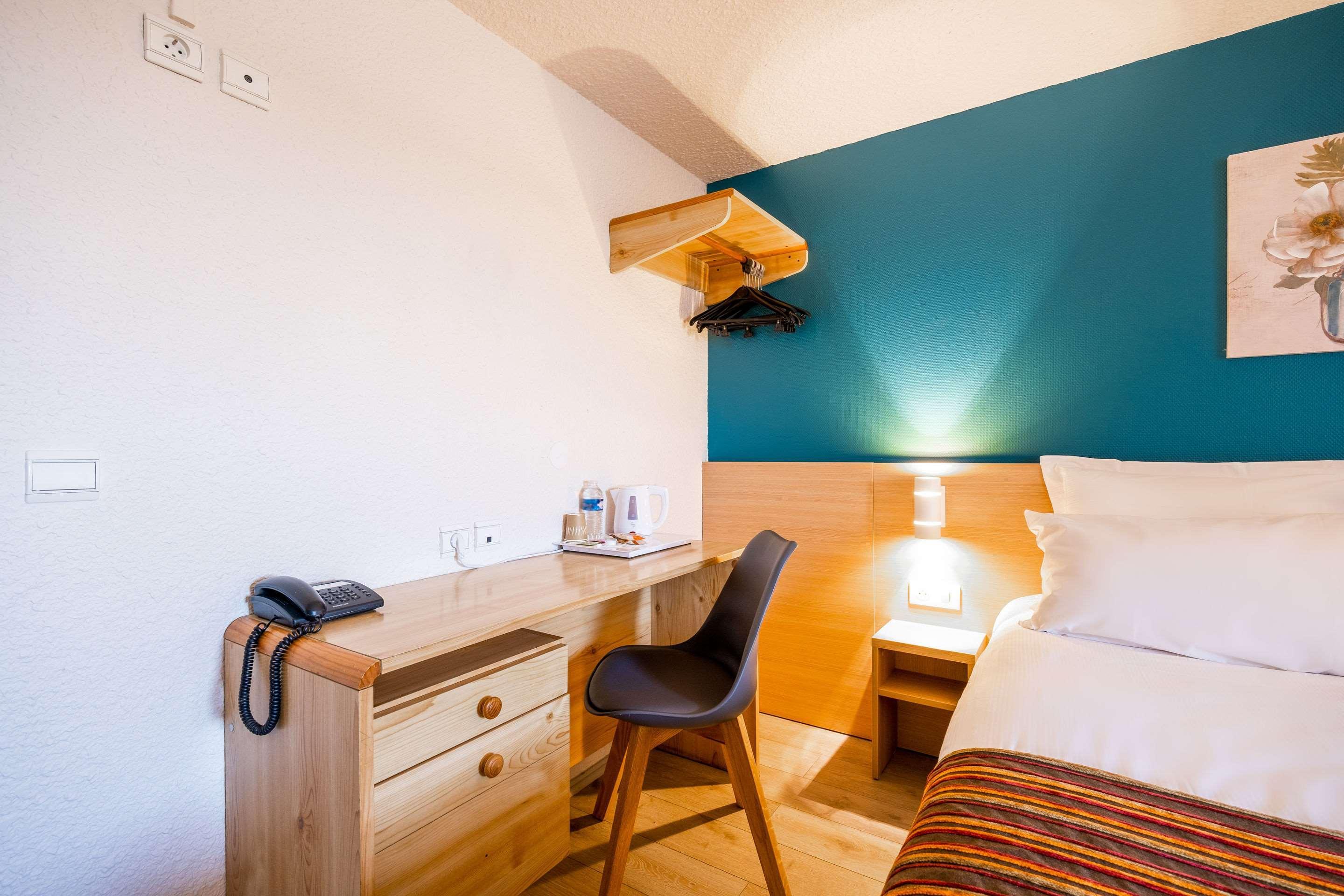 Comfort Hotel Монлюсон Екстер'єр фото